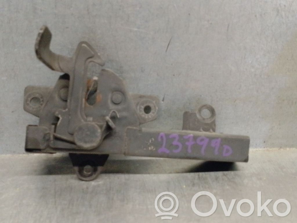 KIA Cerato Tie down hook / loop 