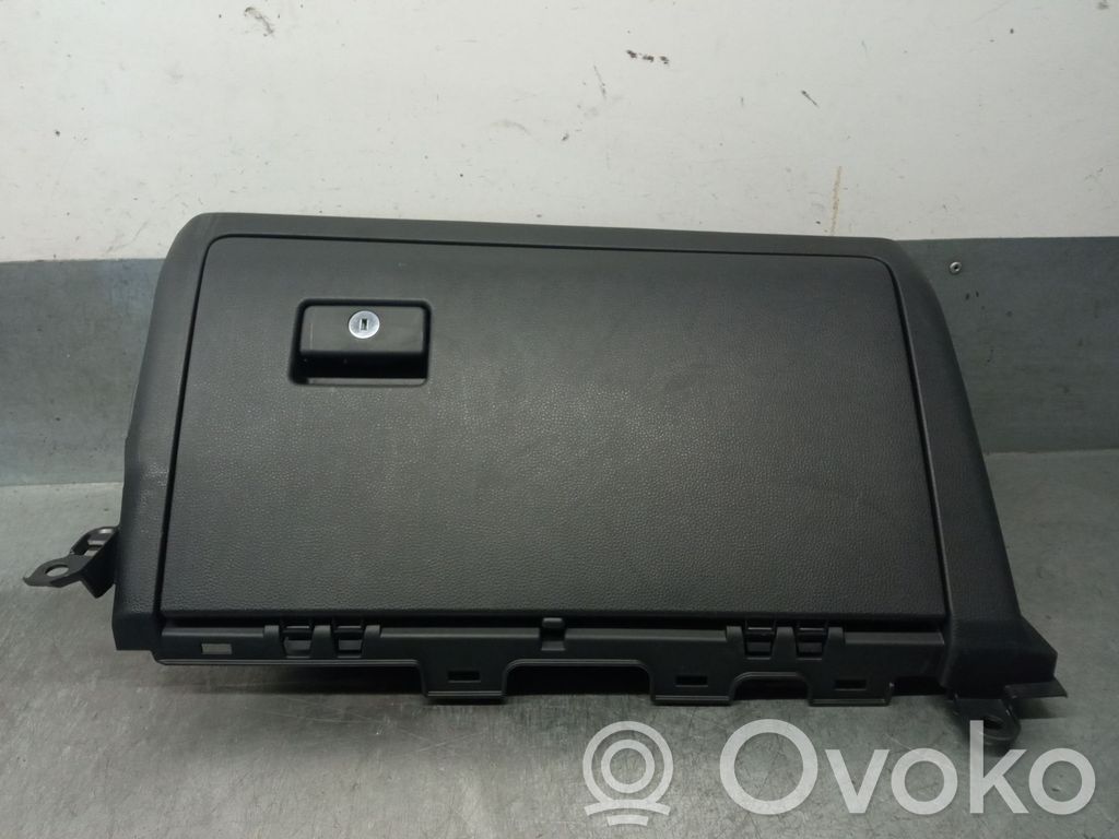 Toyota RAV 4 (XA50) Handschuhfach 