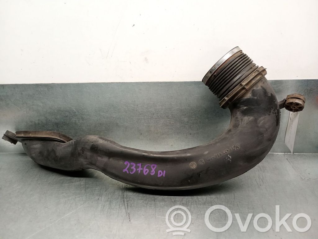 BMW 5 E39 Ilmastointilaitteen putki (A/C) 