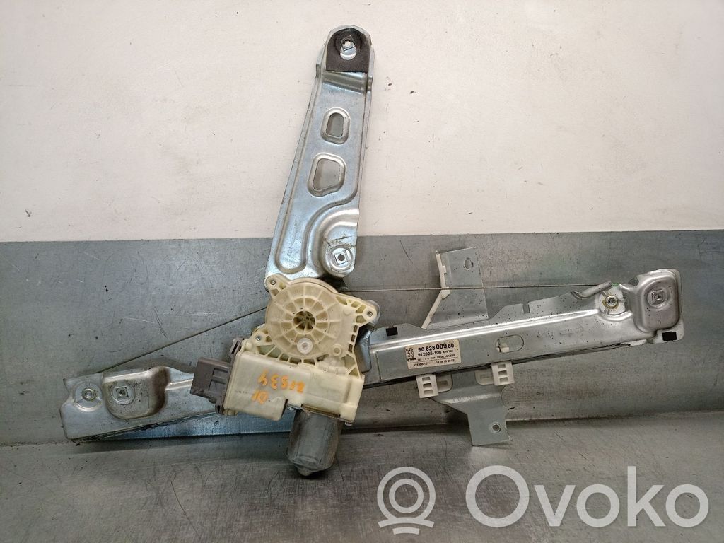 Peugeot 5008 Manualny podnośnik szyby drzwi przednich 