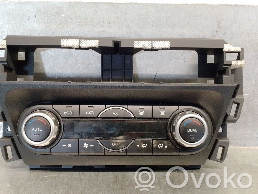 Mazda 3 III Climate control unit 