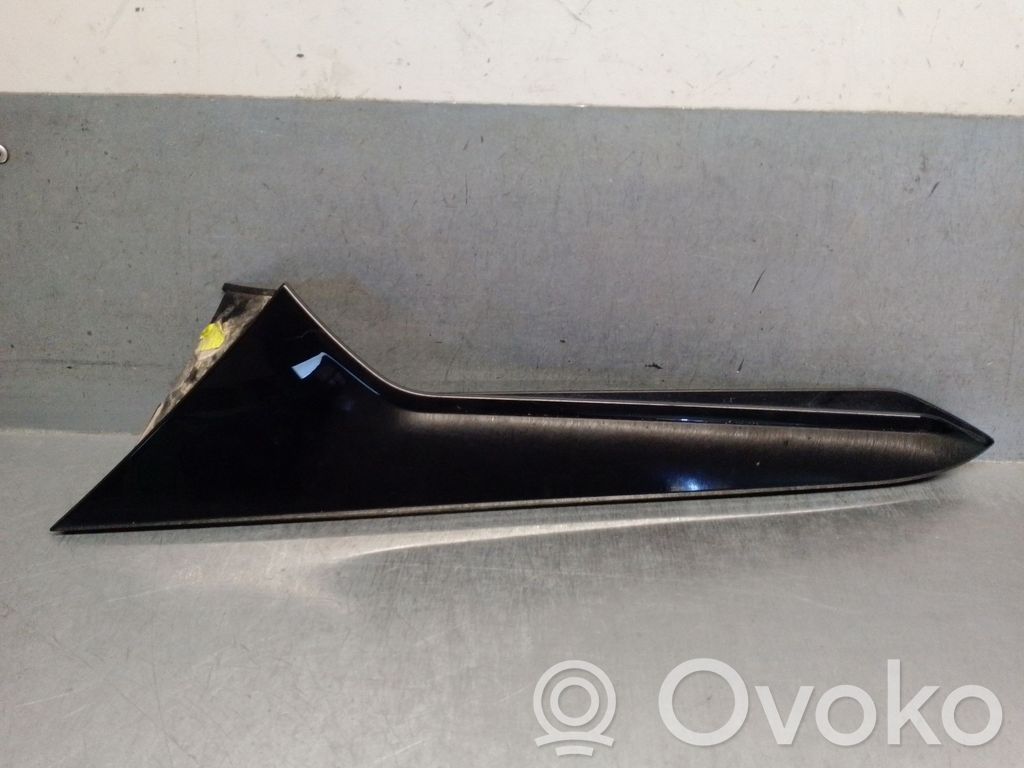 Audi Q3 F3 Verkleidung des Armaturenbretts 
