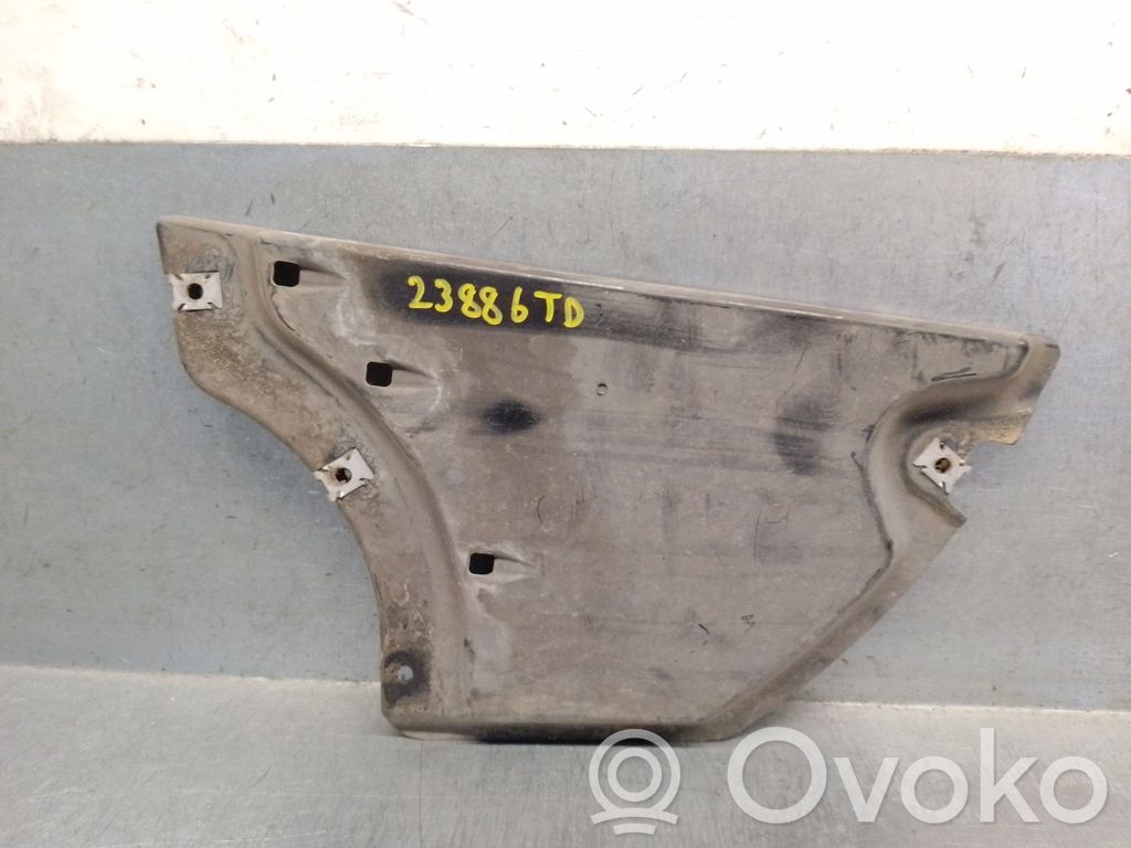 Placa protectora/protector antisalpicaduras motor   83A825220,83A825220