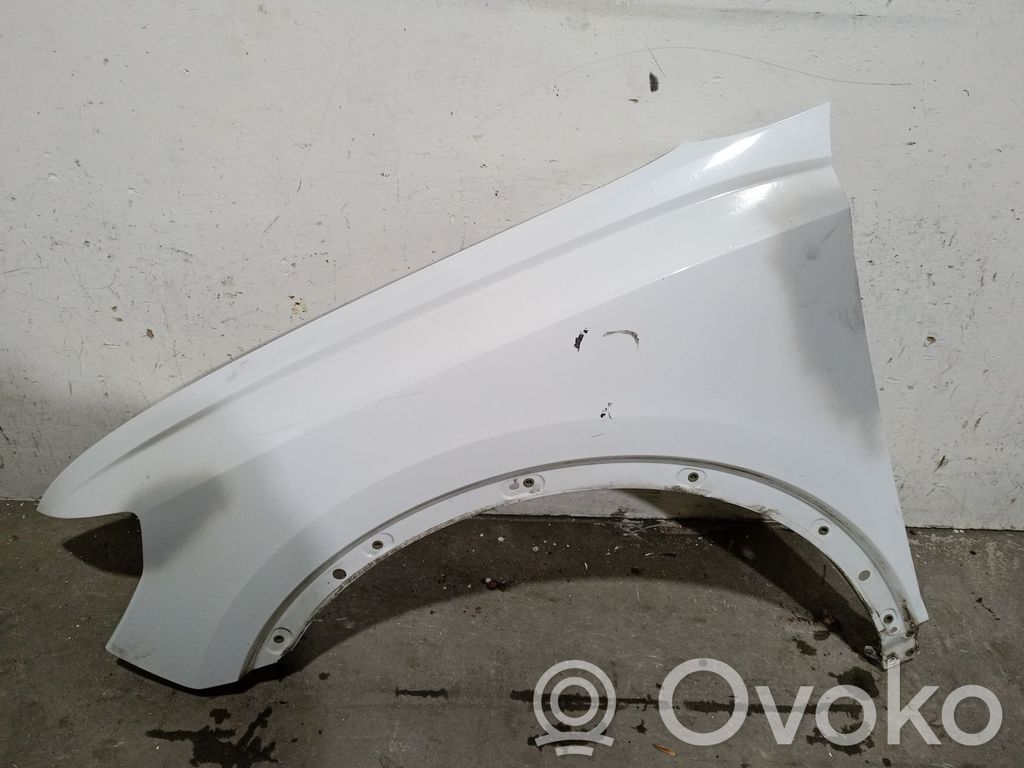 Audi Q3 F3 Błotnik przedni 