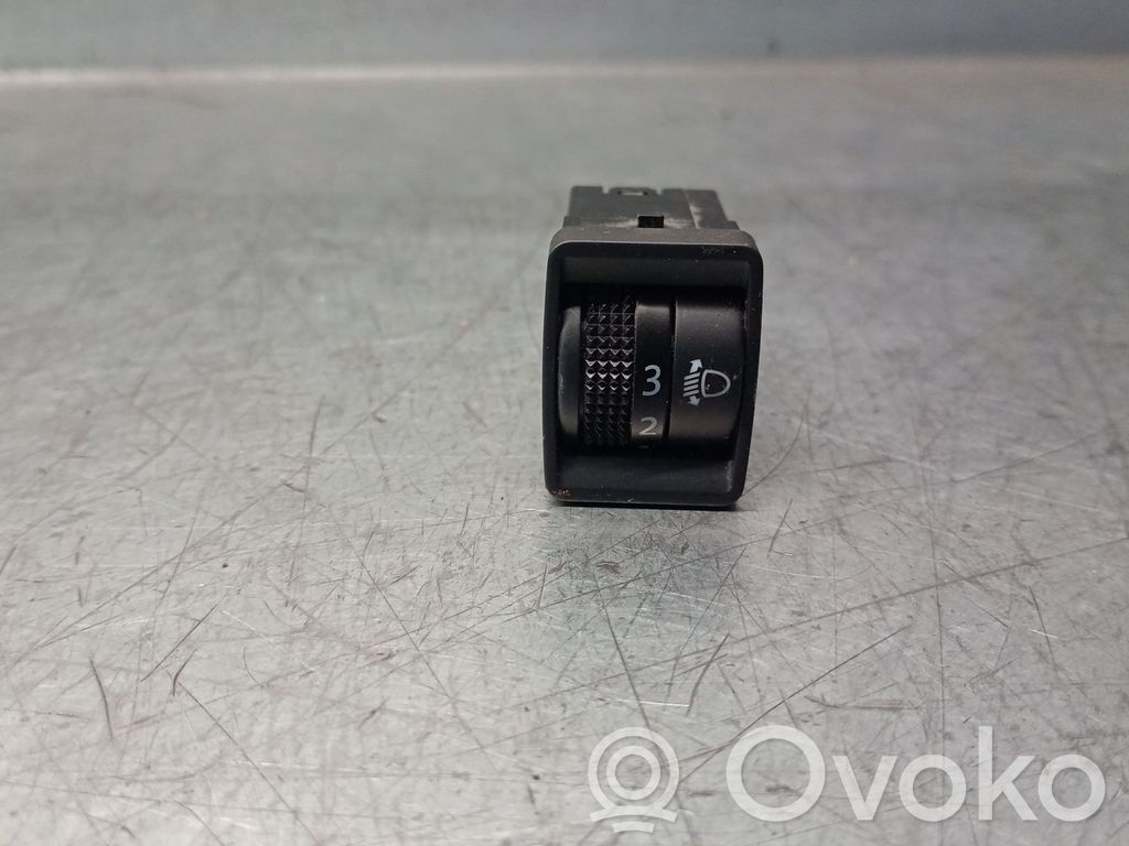 Nissan Micra C+C Panel lighting control switch 