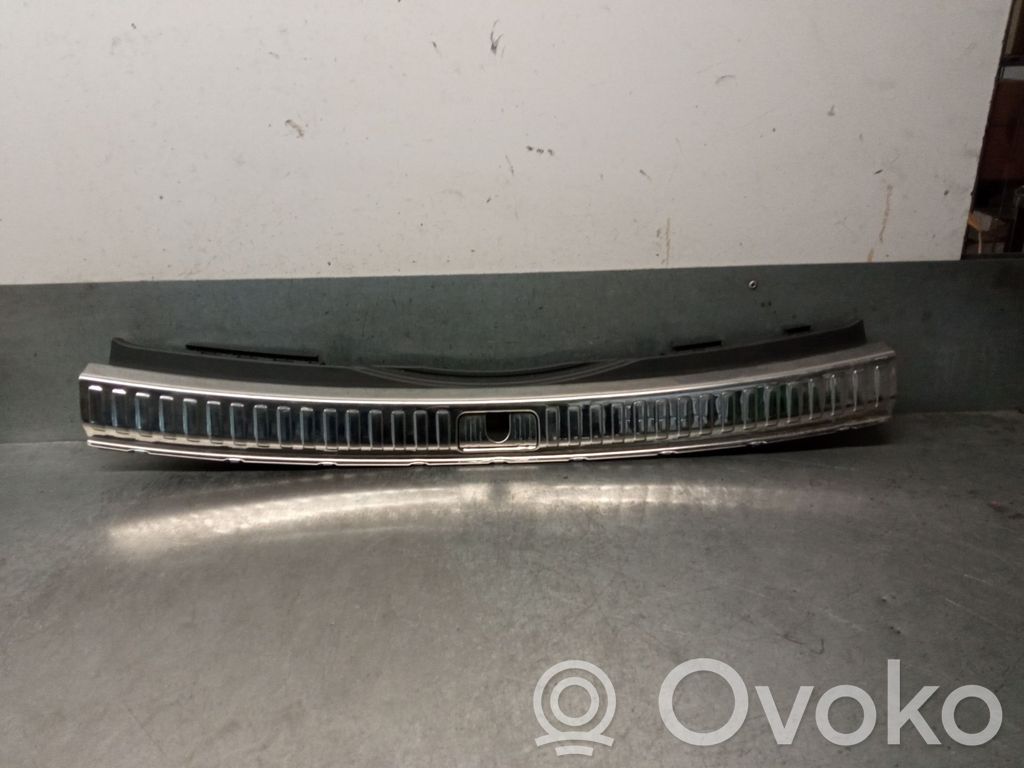 Element deski rozdzielczej   4K9864483,4K9864483