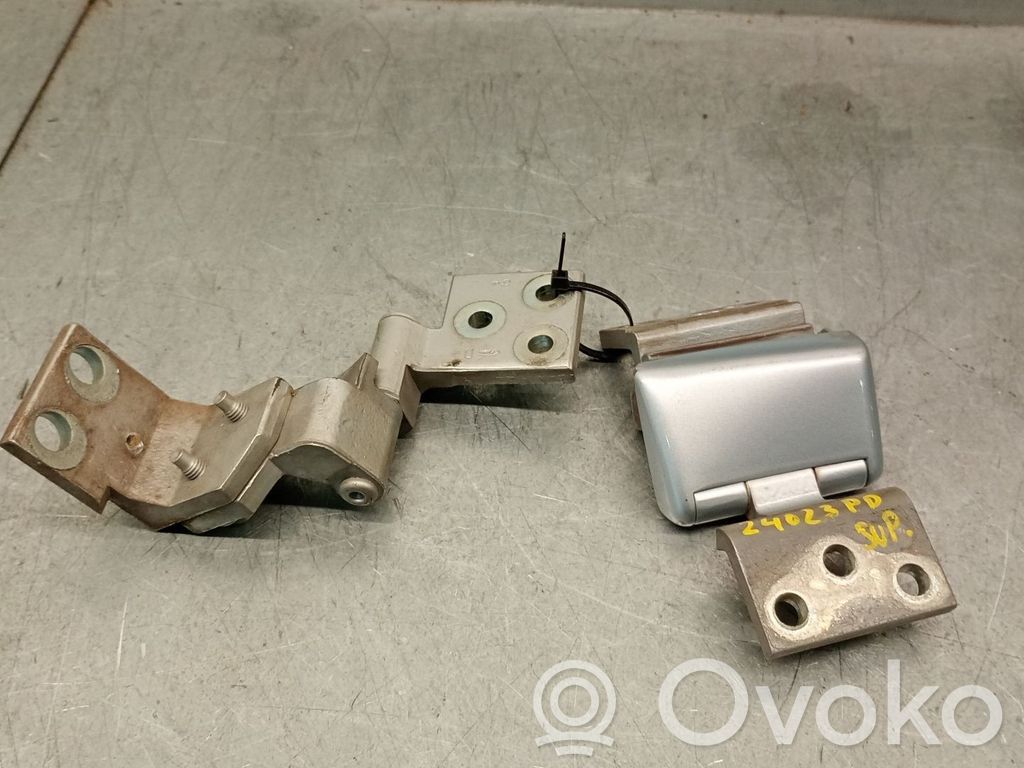 Citroen Berlingo Tailgate/trunk/boot hinge 