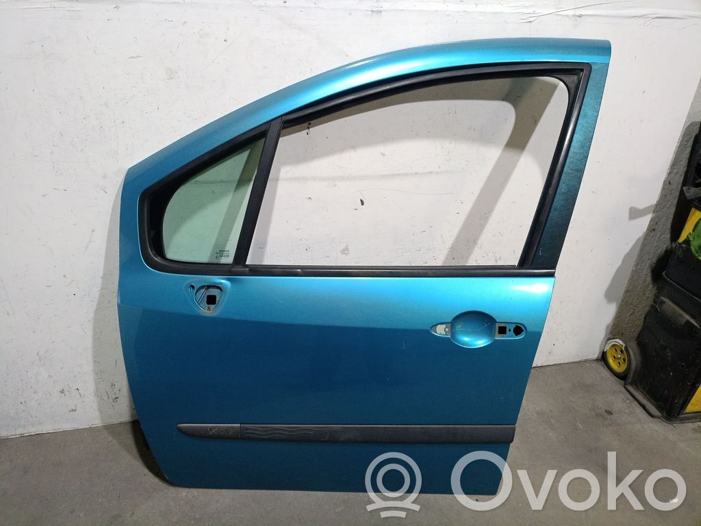 Durvis   D4FD7,801019830R