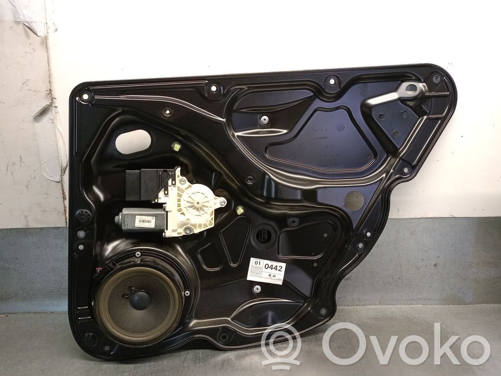 Volkswagen Passat Alltrack Macara geam ușă spate cu motor 