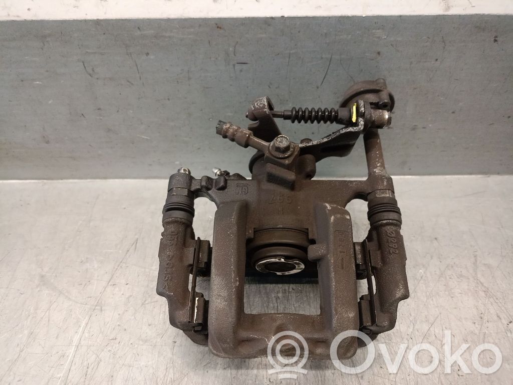 Opel Astra H Tylny zacisk hamulcowy 