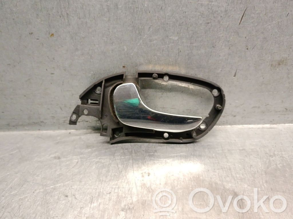 Manecilla interna puerta trasera   1M0837113,1M0837113