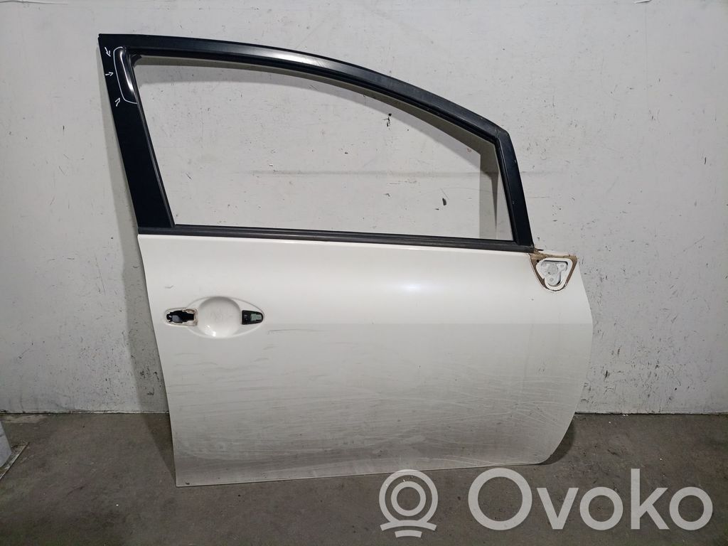 Toyota Auris 150 Priekinės durys 