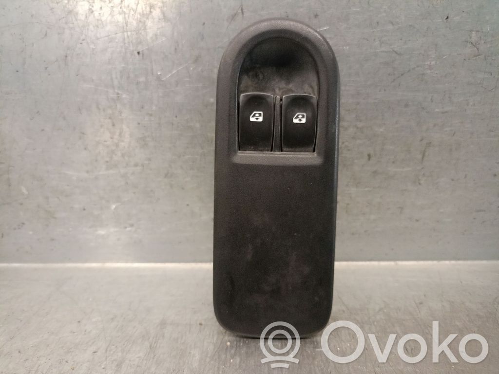 Renault Clio III Interruttore di controllo dell’alzacristalli elettrico