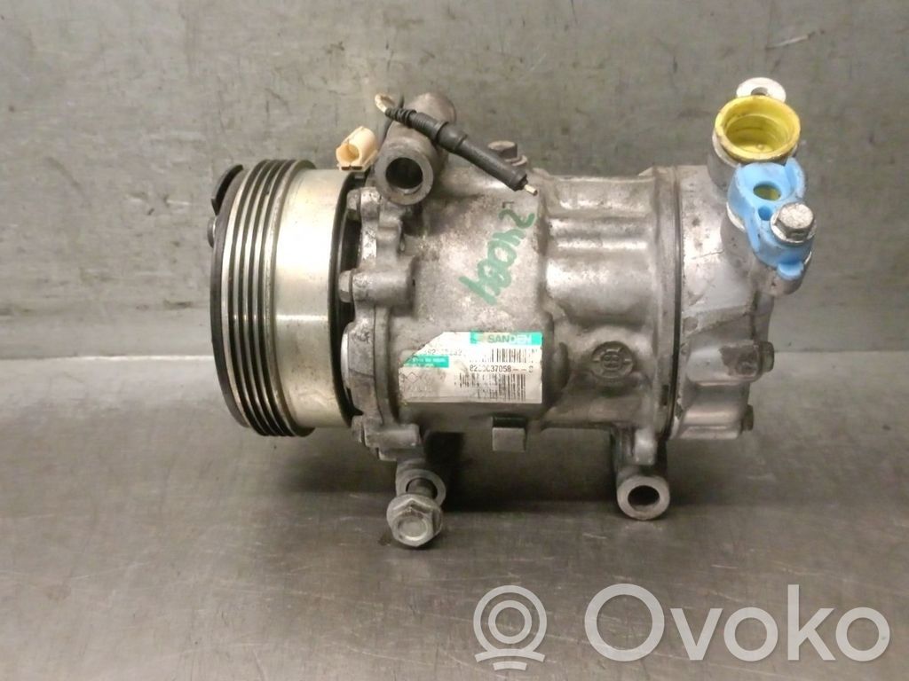Renault Clio III Compresor (pompă) aer condiționat (A/C) 