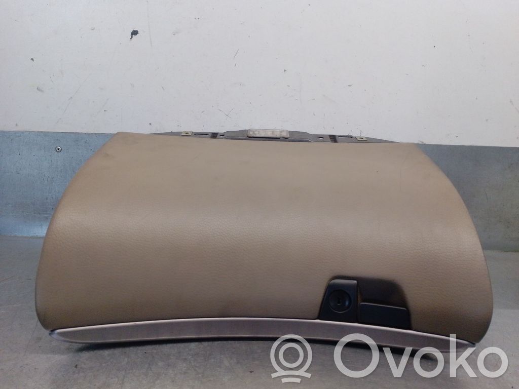 Volvo V70 Guantera 