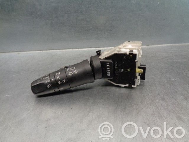 Nissan Tiida C11 Interruptor de control del panel de luces 