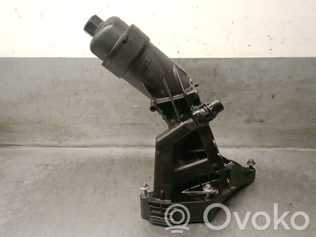 BMW 3 F30 F35 F31 Mocowanie / uchwyt filtra oleju 