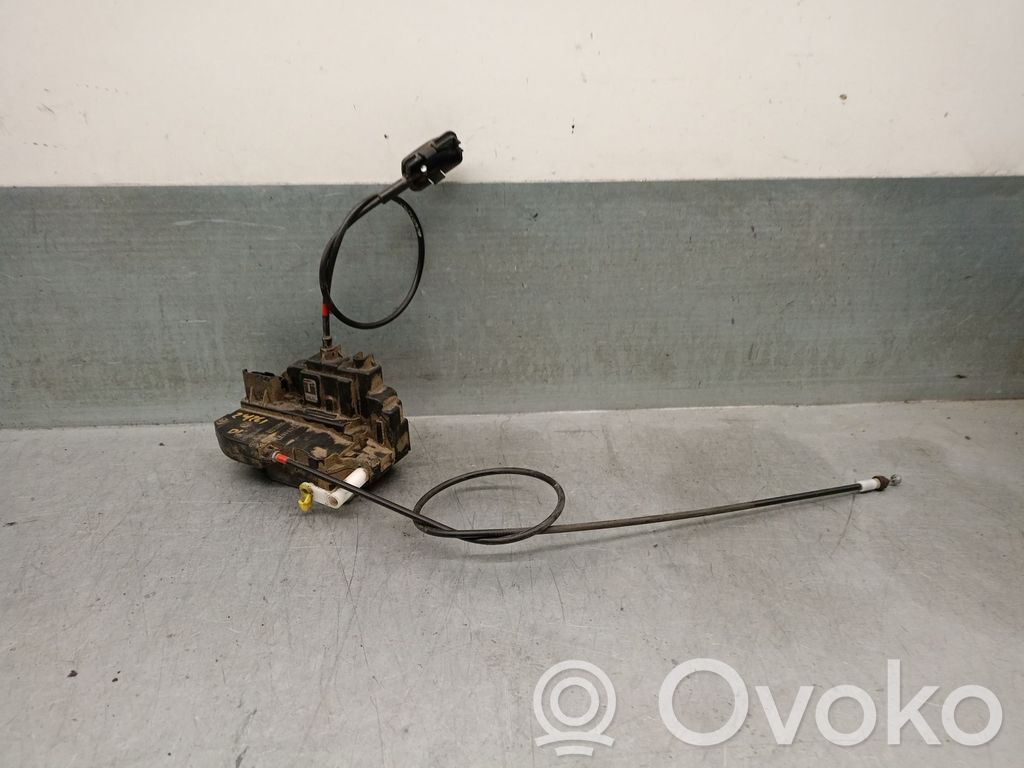 Nissan Note (E11) Front door lock 