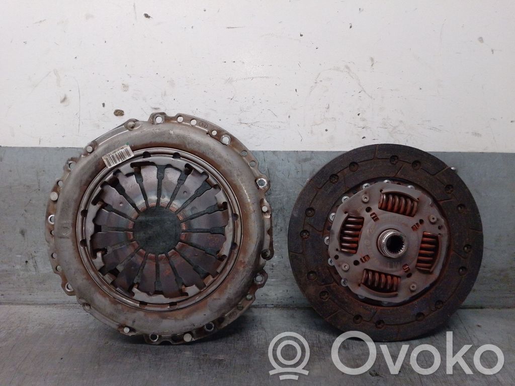 Opel Corsa D Sankabos komplektas 