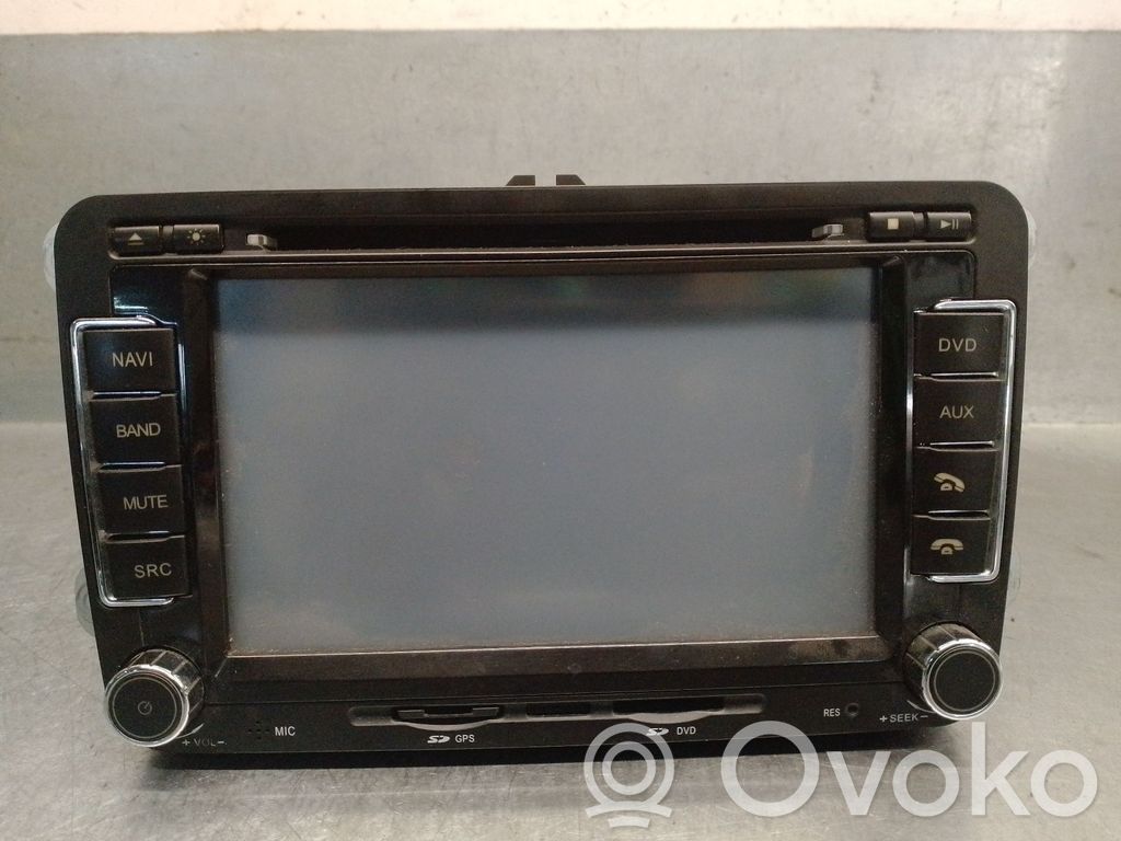 Volkswagen Passat Alltrack HiFi Audio sound control unit 