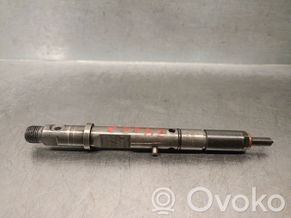 Inyector de combustible   059130201F,0432133795BOSCH