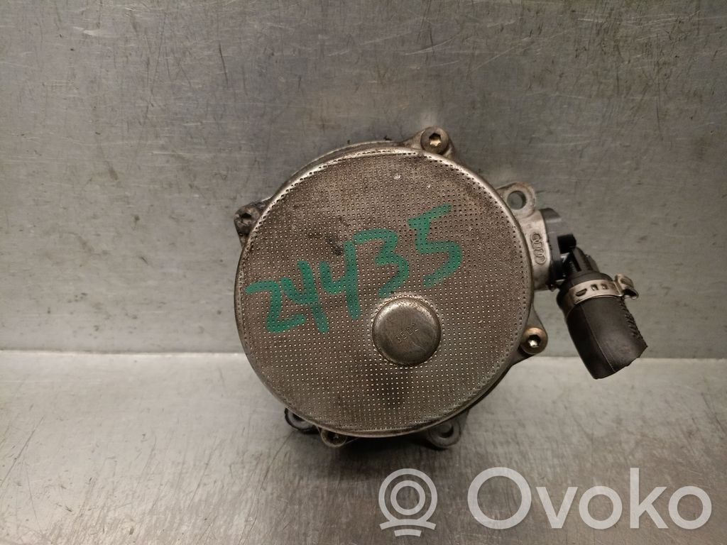 Audi A4 S4 B6 8E 8H Pompa podciśnienia / Vacum 