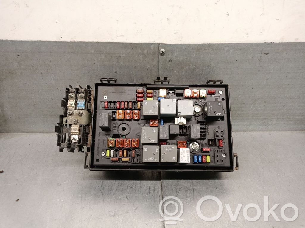 Opel Zafira C Set scatola dei fusibili 