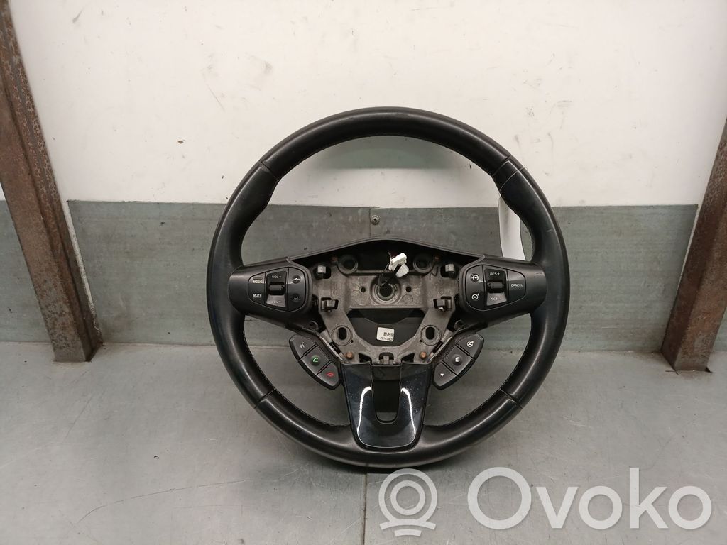KIA Carens III Volante 