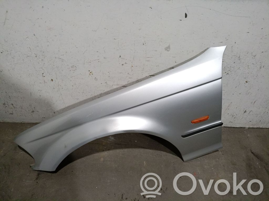 BMW 3 E36 Sparnas 