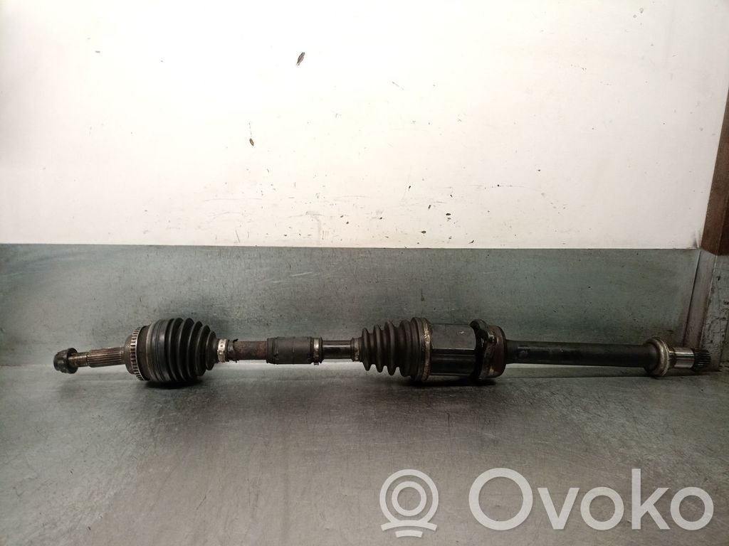 Toyota Corolla E120 E130 Priekšējā pusass 