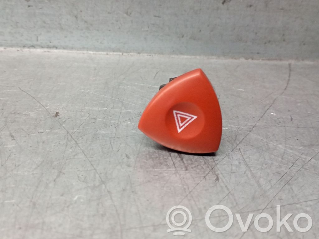 Opel Vivaro Hazard light switch 
