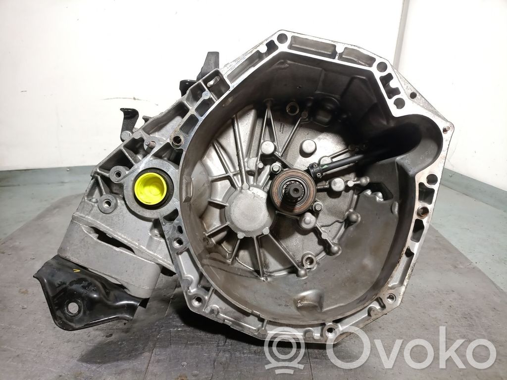 Renault Captur Manual 5 speed gearbox 