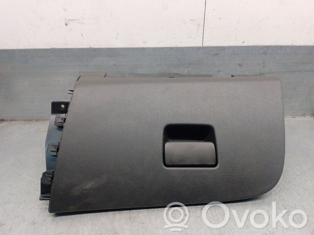 Opel Astra K Handschuhfach 