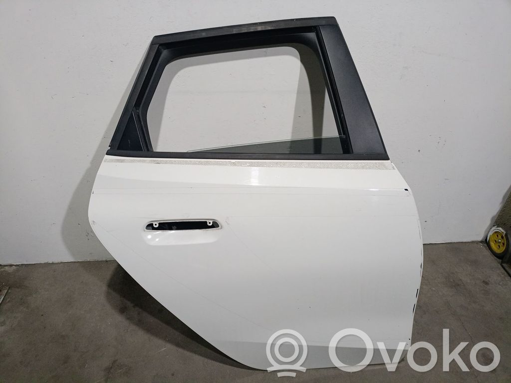 BMW 2 F46 Puerta trasera 
