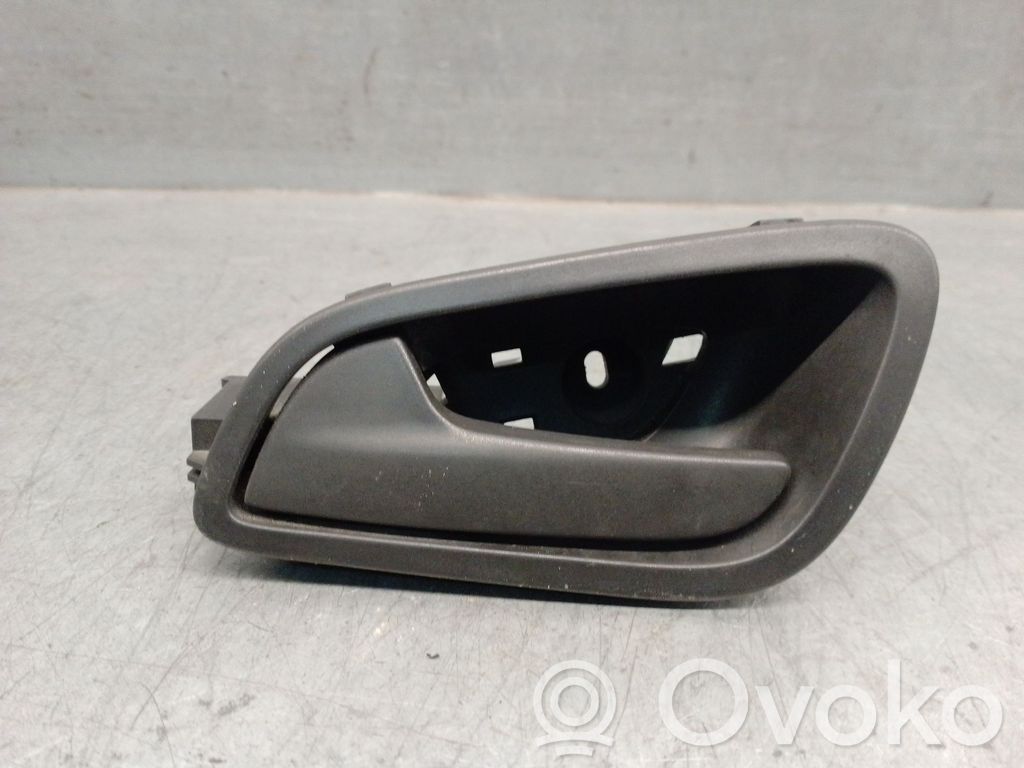 Manecilla interna puerta delantera   ET76R22601BA,2235559
