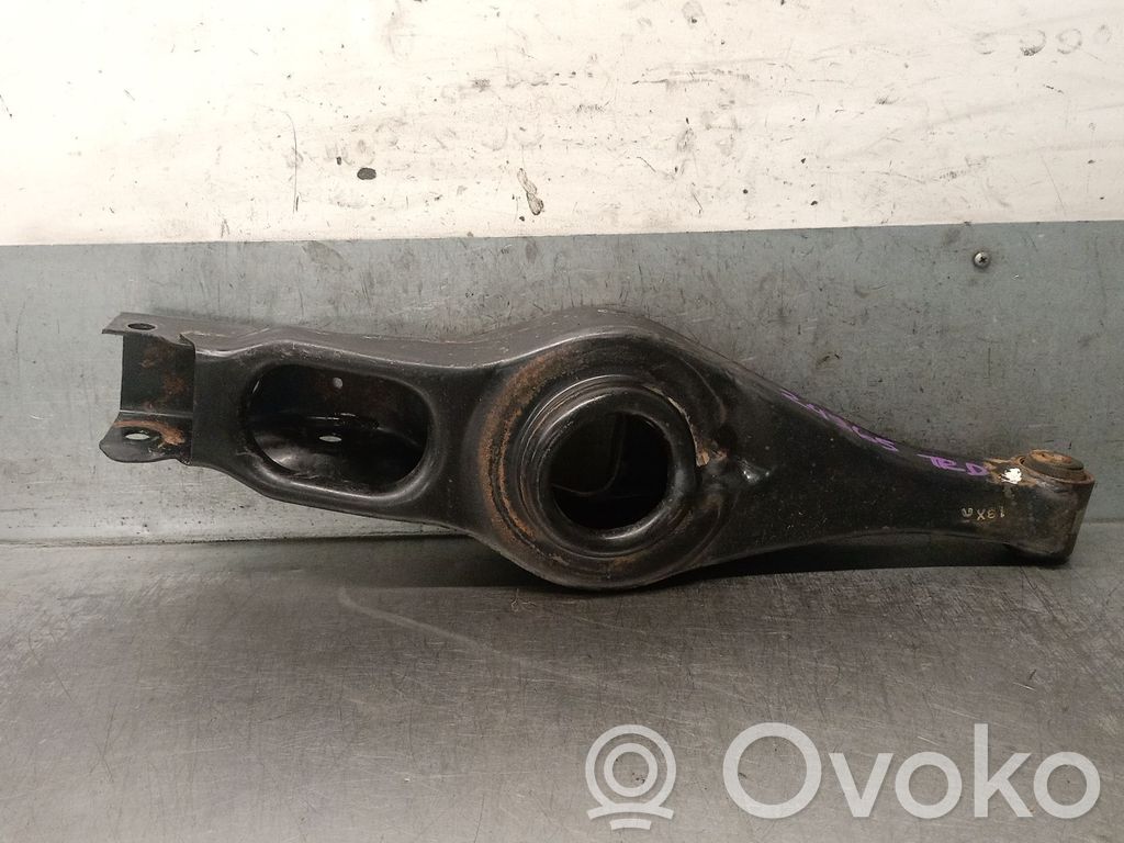 Mitsubishi Montero Querlenker hinten 