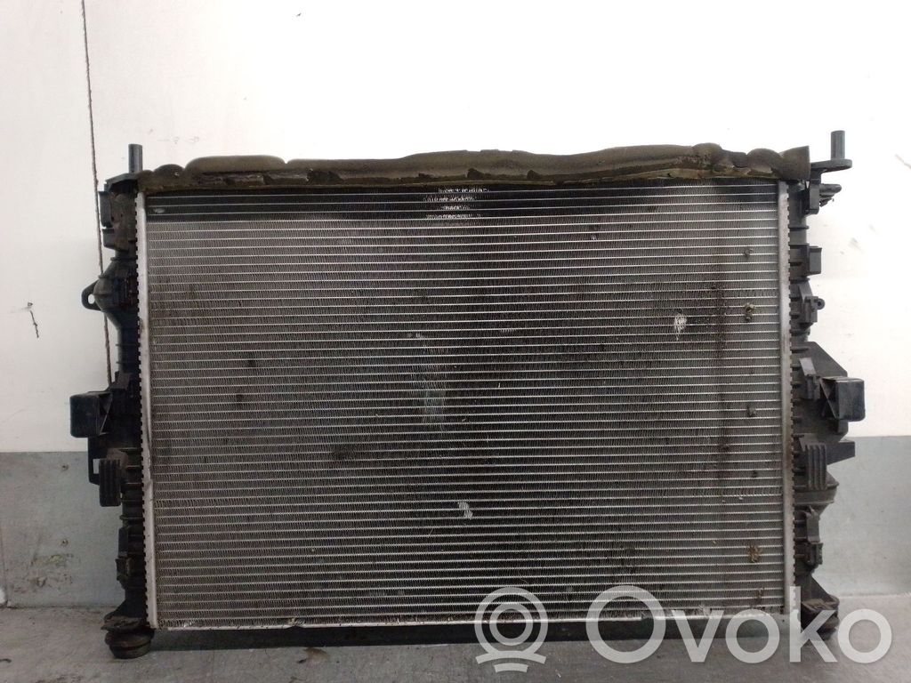 Ford Kuga II Coolant radiator 