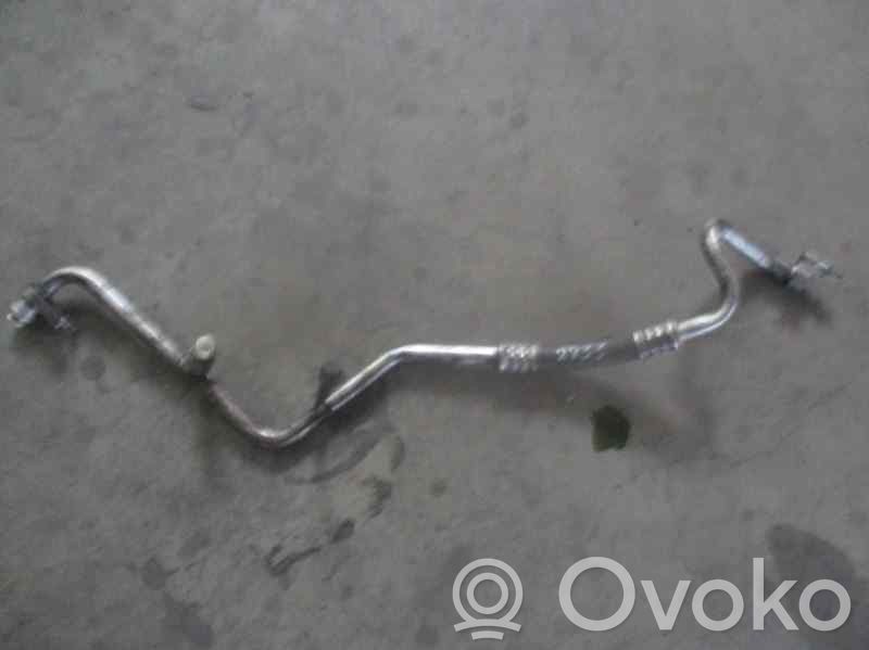 Ford Focus Ilmastointilaitteen putki (A/C) 