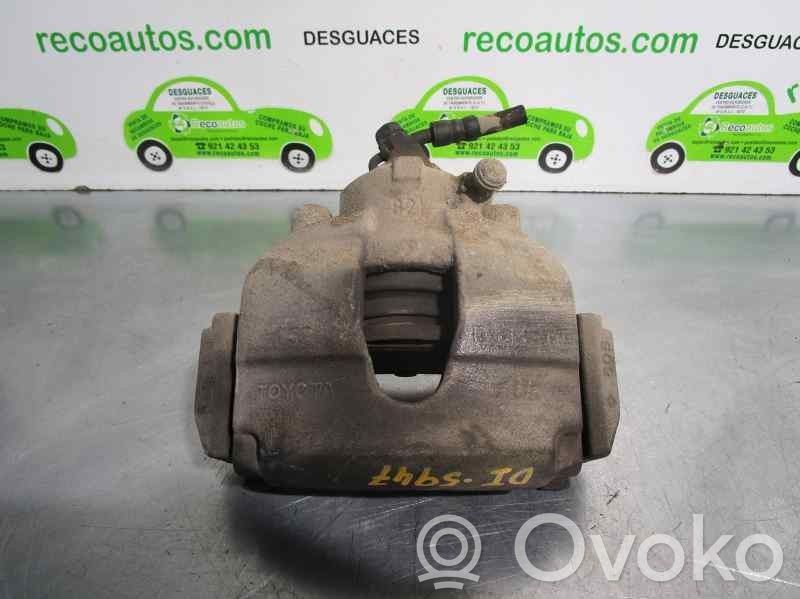Toyota Avensis T220 Zacisk hamulcowy przedni 