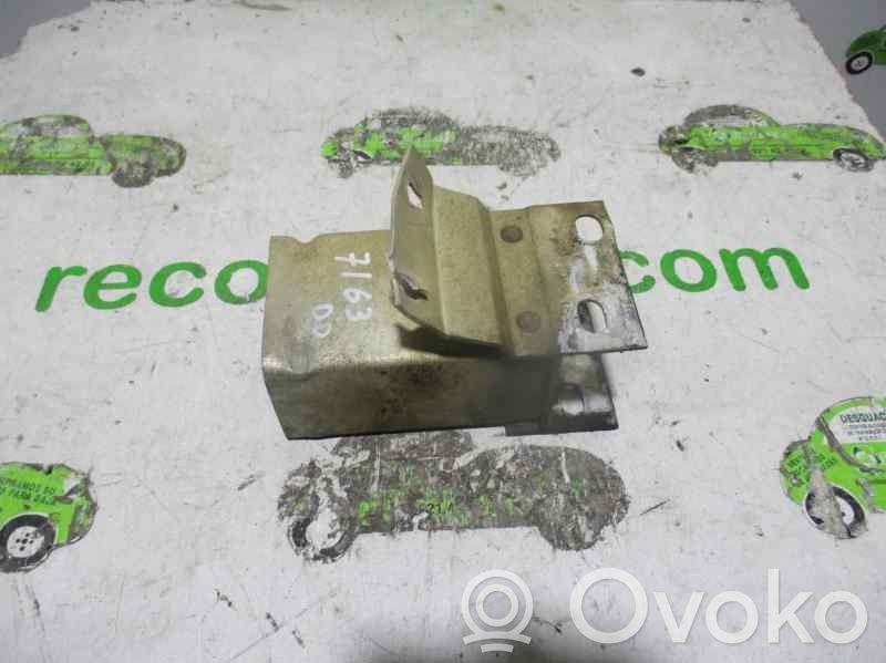 Land Rover Discovery Priekinis laikiklis bamperio 