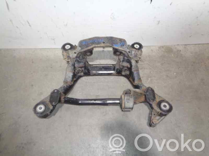 BMW X3 E83 Rear axle beam with reductor 