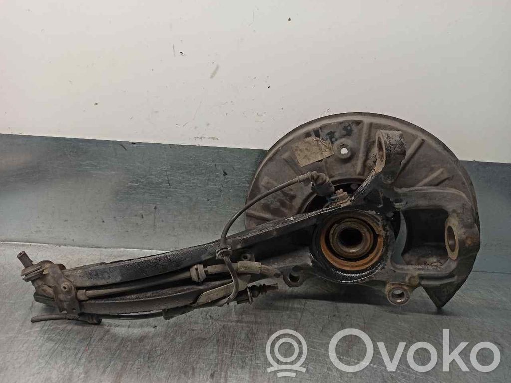 Volkswagen Touareg I Fuzetă butuc roată față 