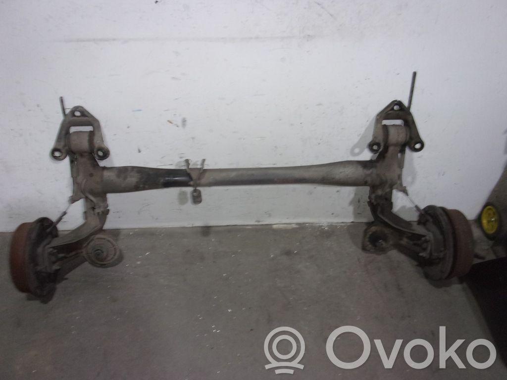 Opel Combo C Eje trasero con reductor 