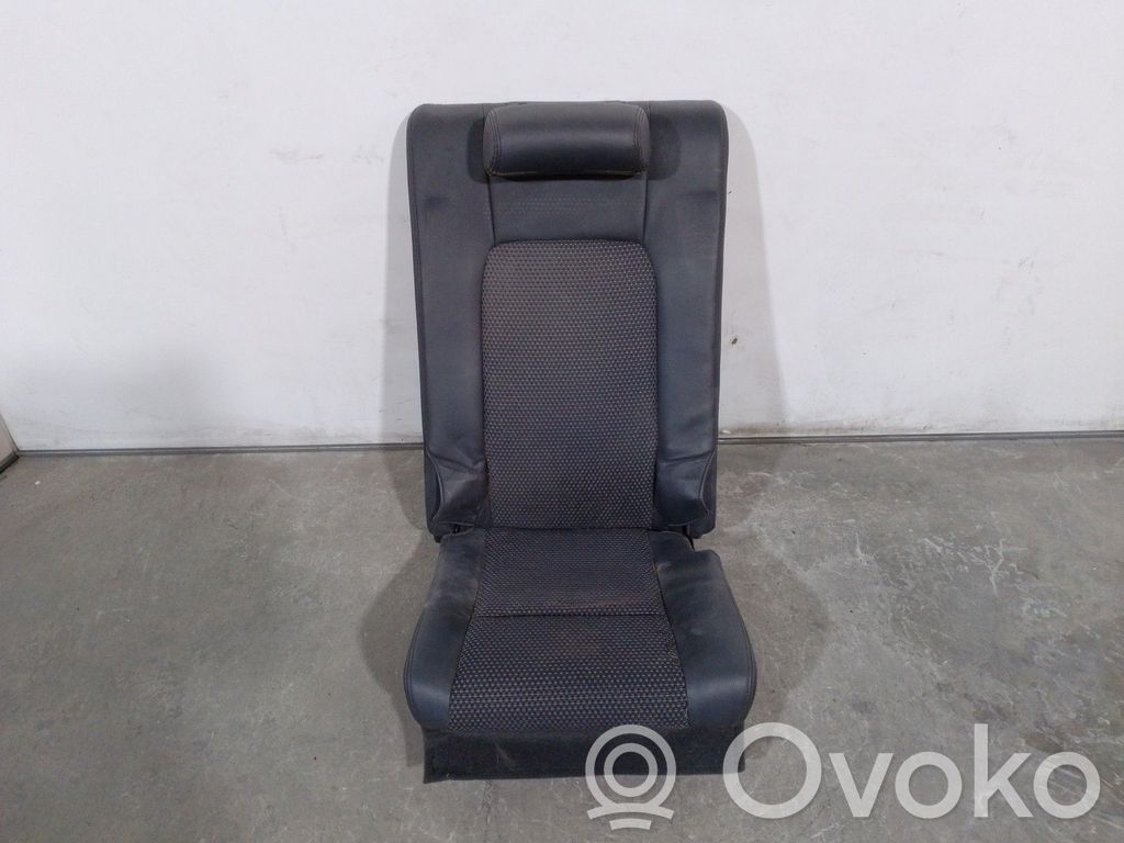 Chevrolet Captiva Takaistuin 