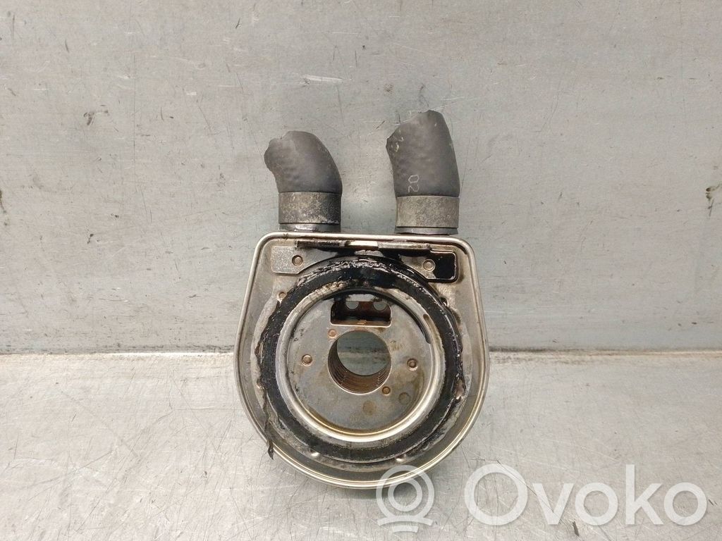 KIA Carens I Radiateur d'huile moteur 