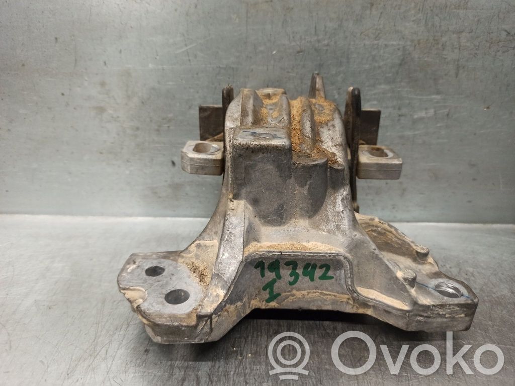 Peugeot 508 Engine mount bracket 