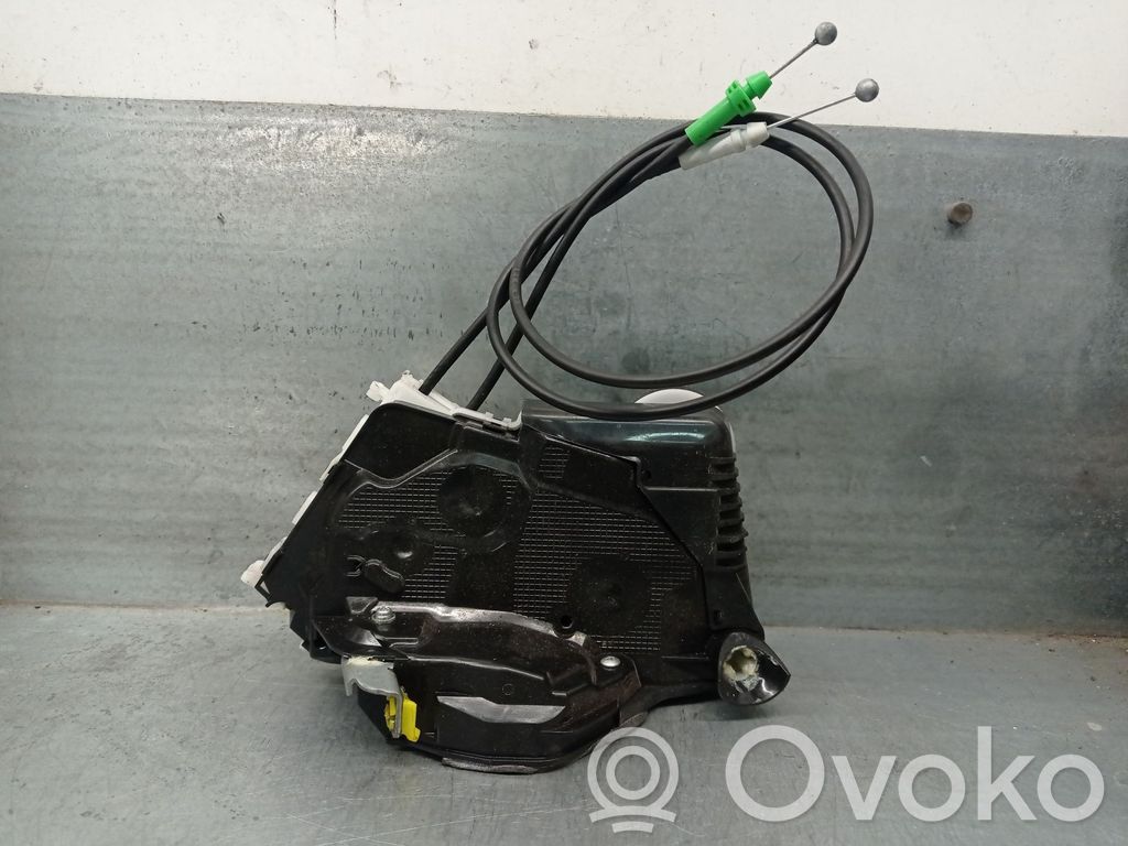 Toyota Yaris Etuoven lukko 