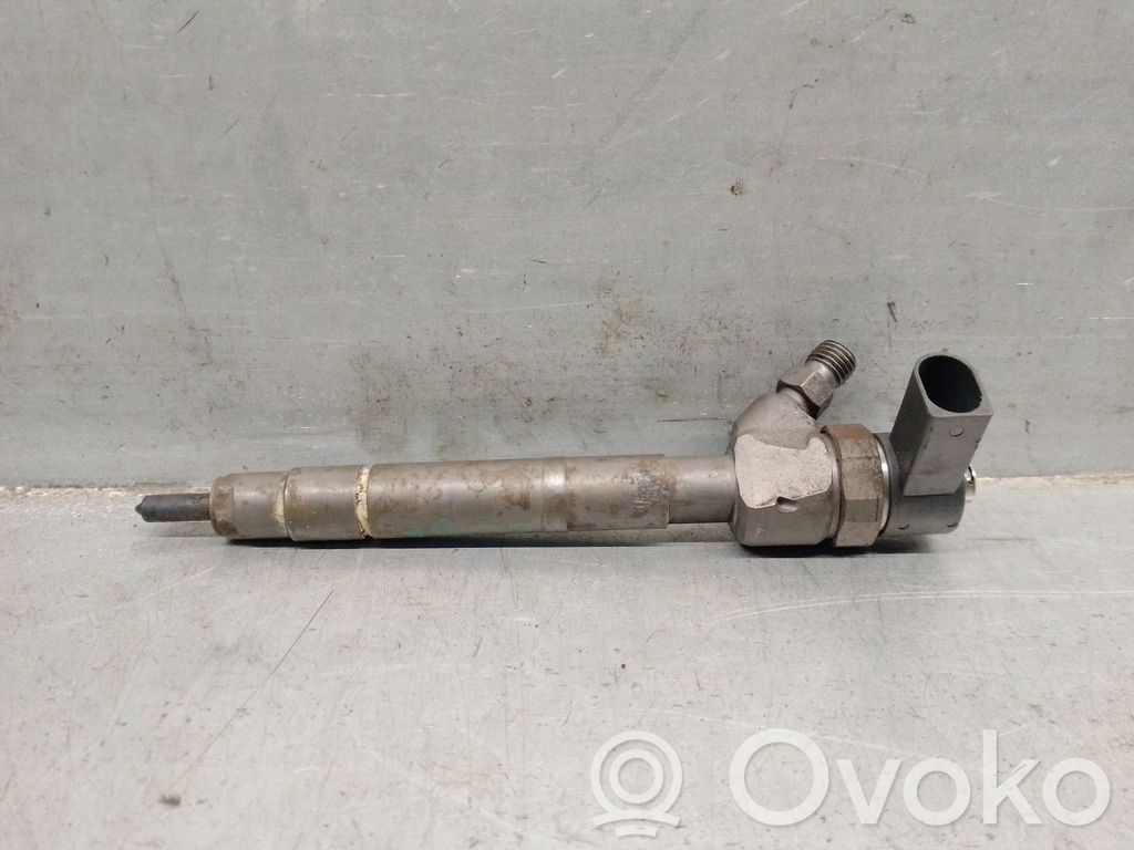 Inyector de combustible   A6110700987,0445110072BOSCH