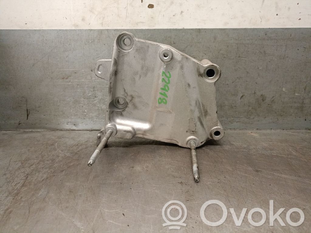 Smart ForFour II W453 Engine mount bracket 