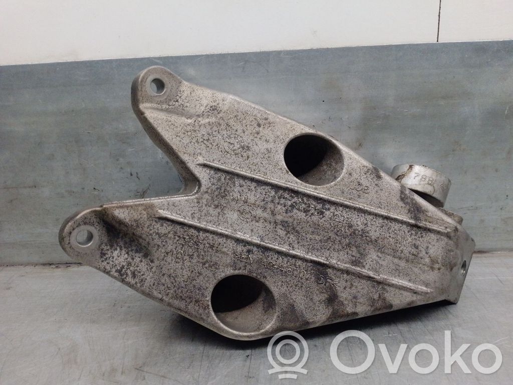 BMW 5 E60 E61 Supporto di montaggio del motore 